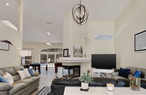 Longwood House | Family Friendly House - 45min from Orlando Theme Parks and the Beach!