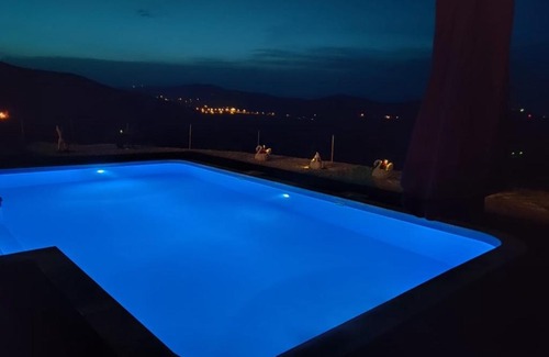 Donji Dolac House | Family Friendly Retreat with Pool in Donji Dolac, Zagora