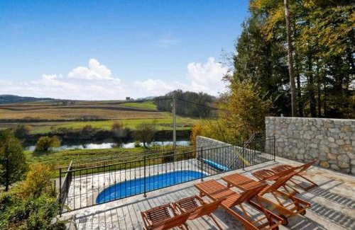 Karlovac House | Family-Friendly Retreat with Pool in Karlovac - 4 Stars