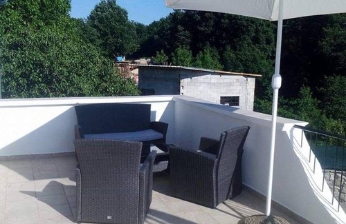 Kircija House | Family-Friendly Retreat with Private Pool in Frankovići