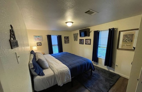 Silver Creek Village House | Family friendly house with RV hookups. Pet Friendly