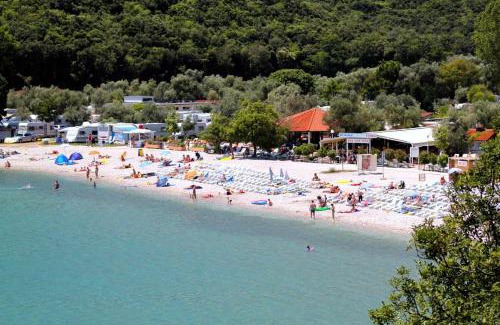 Martinski House | Family-Friendly House with Parking in Sveti Martin, Istria