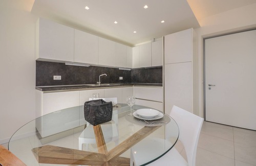 Riva del Garda Apartment | Family-Friendly Apartment Steps from Lake Garda – Terreblu
