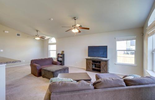 Killeen House | Inviting Killeen Home with Pool and Covered Patio!