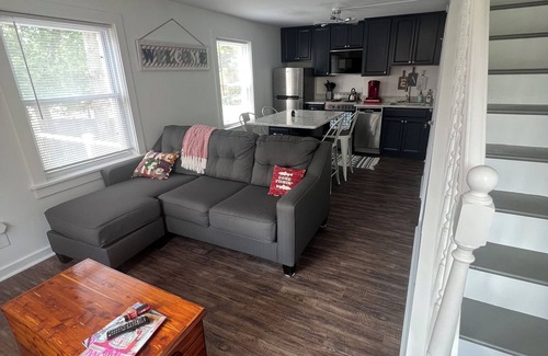 Lake Pocotopaug Cottage | Family-Friendly Lakeside Cottage with Breathtaking Views