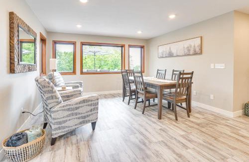 Yankton House | Family-Friendly Lakeview Cottage with Deck and Scenic Views