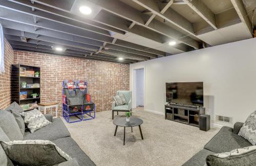 Lincoln House | Kid-Friendly Lincoln Home with Sandbox and Outdoor Grill
