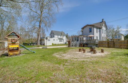Mays Landing House | Family-Friendly Retreat in Mays Landing by The Cove!