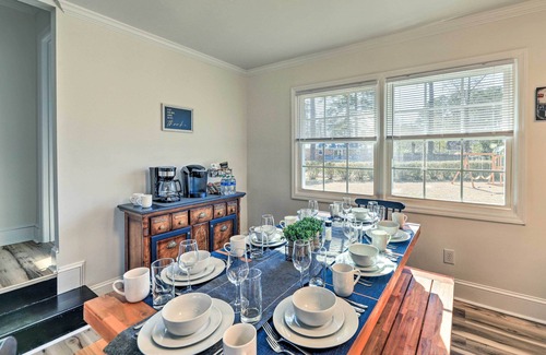 New Bern House | Family-Friendly New Bern Retreat with Oceanfront Views