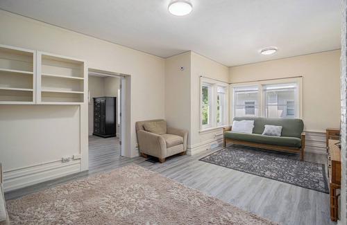 Parchment House | Family friendly. private holiday retreat, large place, great value in Kalamazoo