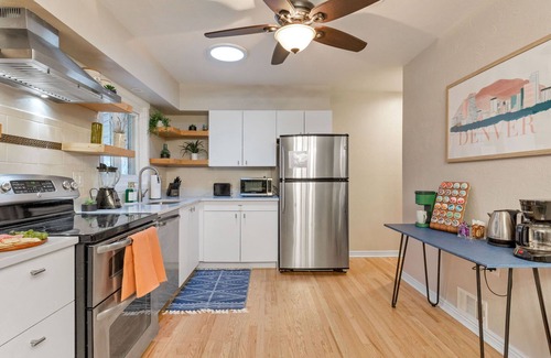 Alta Vista Area House | Family-Friendly 4bd Movie/Games Oasis in Central Arvada