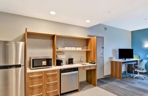Daytona Beach House | Family-Friendly Resort! w/Kitchen, Near Ponce de Leon Inlet Lighthouse Museum