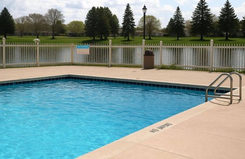 Bay City Hotel | Family-Friendly Resort Living in Bay Valley – Pool, Golf, & Scenic Surroundings