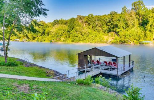 Wilburn House | Family-Friendly Riverfront Retreat with Hot Tub Access
