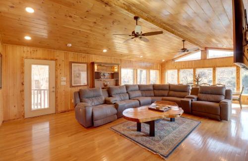 Wilburn House | Family-Friendly Riverfront Retreat with Hot Tub Access