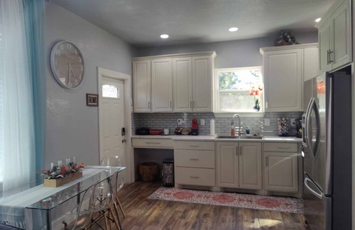 Burleson House | Peaceful Family Retreat with Kitchen & Breakfast Included