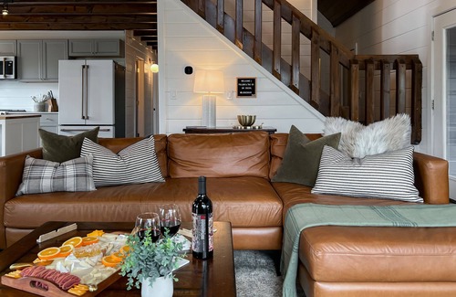 Morganton Cabin | Family-Friendly Retreat with Mountain Views & Game Room!