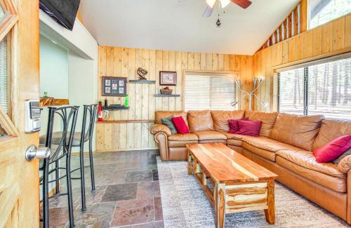 Pinetop-Lakeside House | Family-Friendly Hideaway Cabin in Lakeside!