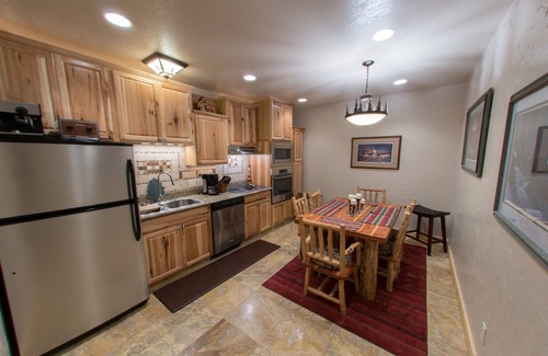 Nemo Cabin | Perfect Retreat with Trout Pond, Hot Tub & National Forest Access