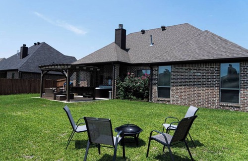 Tyler House | Family Fun 3BR Getaway with Hot Tub and Play Yard