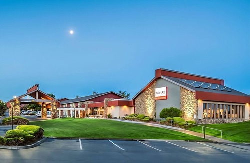 Tri-Cities Resort | Family Fun at Gesa Carousel of Dreams - Pet-Friendly Stay!