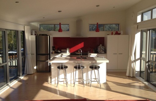 Langs Beach House | Family Fun Awaits at Langs with Oceanfront Views