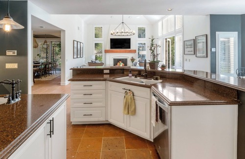 Vista House | Ideal Family Resort with Pool, Ocean View & Spa Retreat
