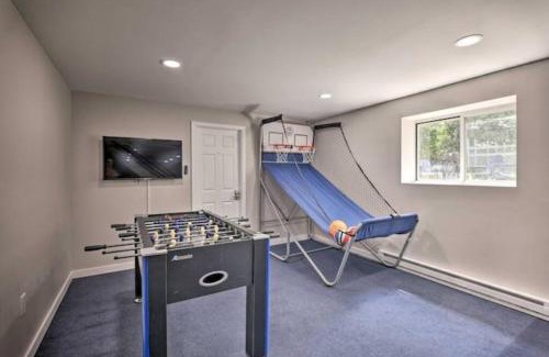 Albrightsville House | Family Fun Awaits at Duck Inn with Hot Tub & EV Charger