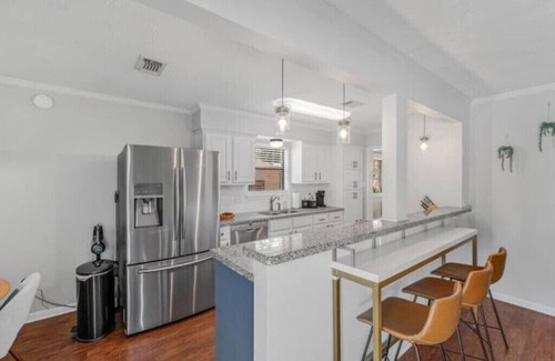 Southwood Valley House | Convenient Stay Near A&M with Firepit & Arcade Fun