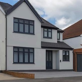 Harrow Apartment | Family & Group-Friendly 7-Bed House near The Great Barn Harrow with 3 Private Parking