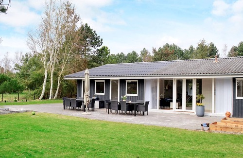 Kramnitse House | Top-Rated 8-Person Holiday Home in Scenic Rødby
