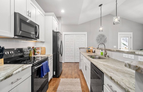 Black Mountain House | Perfect Family Retreat with Fenced Yard & EV Charger