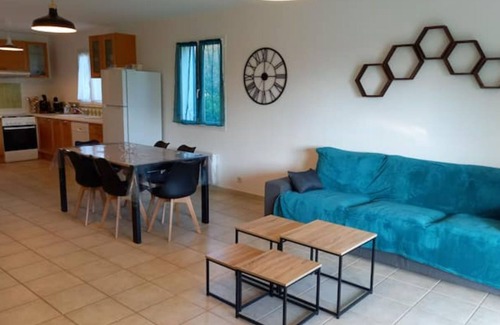 Sablet Villa | Perfect Family Getaway Home with Pool in Provence