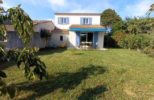 Sablet Villa | Perfect Family Getaway Home with Pool in Provence