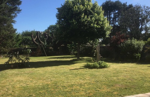 Saint-Briac-sur-Mer House | Charming Family Retreat in St Briac with Ocean Views