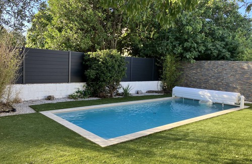Saint-Jean-de-Vedas House | Relaxing Family Retreat with Saltwater Pool & Ocean Views