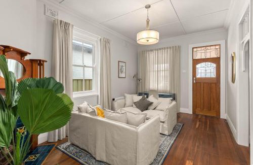 Mayfield House | Family Home in Mayfield with Stylish Interior