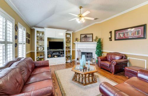 Forney House | Family Home Near I-80 in Suburban Dallas