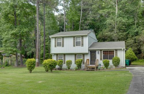 Lithonia House | Family-Friendly Retreat Near Panola Mountain State Park!