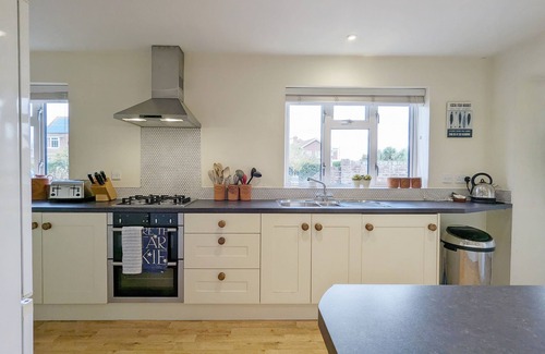 Felpham Apartment | Ocean View Family Retreat Overlooking Felpham Seafront