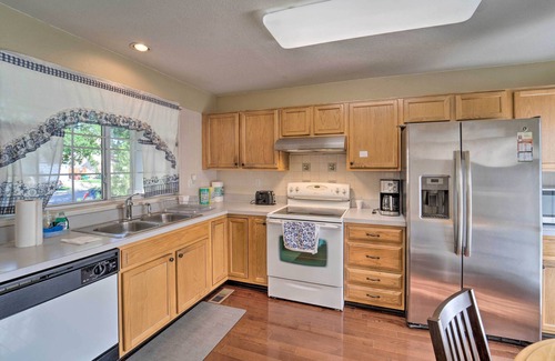 Broomfield House | Family Retreat with Fenced Yard: 15 Mi to Denver!