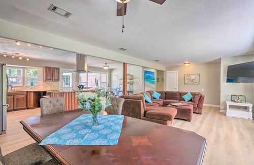 Fort Walton Beach House | Family Retreat with Private Pool and Pet-Friendly Amenities