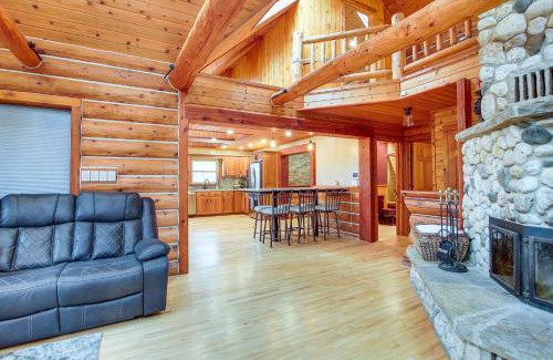 Elkhart Lake House | Family Retreat with Indoor Pool Near Elkhart Lake