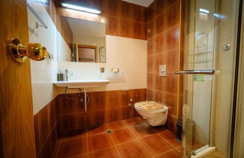 Varna Hotel | Family-Friendly Hotel Classic: Top Rated with Great Amenities