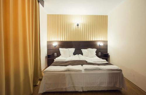 Rakitovo Hotel | Family Hotel Hebar: Oceanfront Escape with Spa & Hot Tub