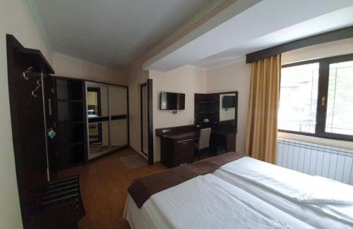 Rakitovo Hotel | Family Hotel Hebar: Oceanfront Escape with Spa & Hot Tub