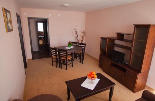 Govedartsi Hotel | Family Hotel Iskar: Guest Rated 10/10 with Breakfast & Kitchen