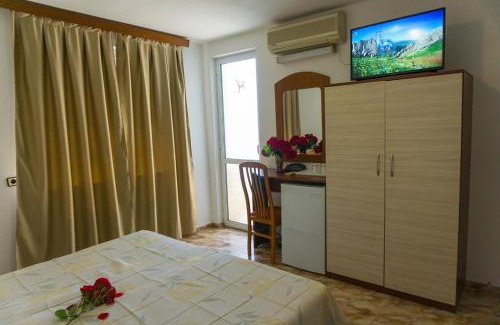 Nessebar New Town Hotel | Family Hotel Orfei: Family-Friendly Stay with Great Ratings