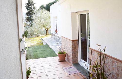 Vilanova del Valles House | Family House with Private Pool & Ocean View, Rated 10/10