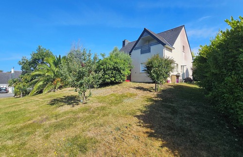 Crozon House | Family House: Steps from GR34, Beaches & Pool Access